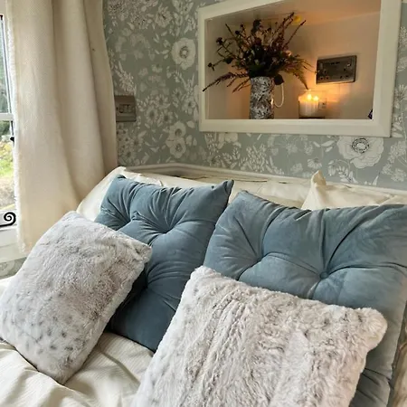 The Hazel Hut Westport