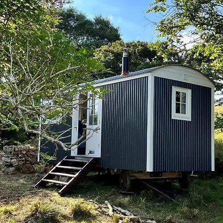 The Hazel Hut *