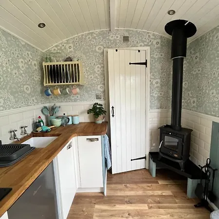 The Hazel Hut Hytte