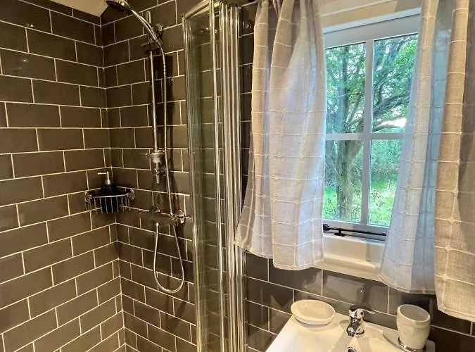 The Hazel Hut * ウェストポート