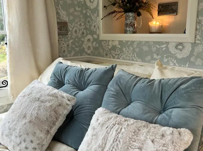 The Hazel Hut ウェストポート